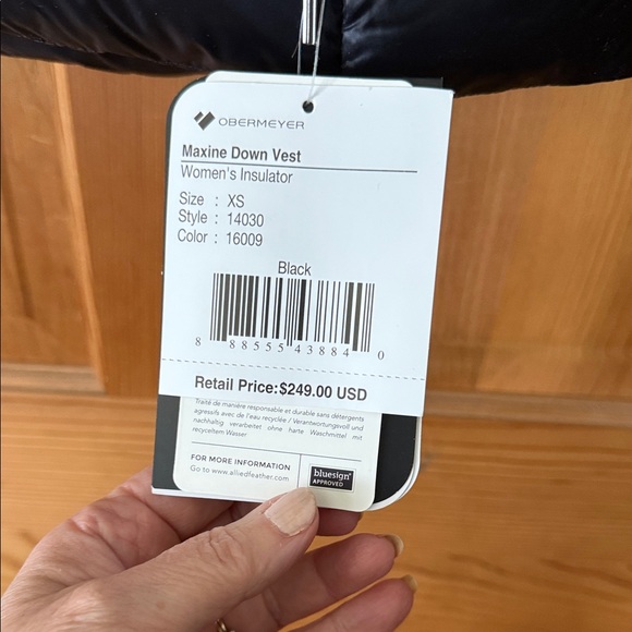 Obermeyer Black Quilted Puffer Vest with Faux-Fur Collar - Picture 2 of 3